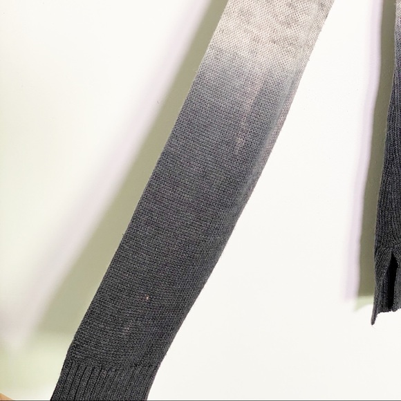 Ombré Oversize Knit Sweater AEO in Gray Black - Picture 6 of 8